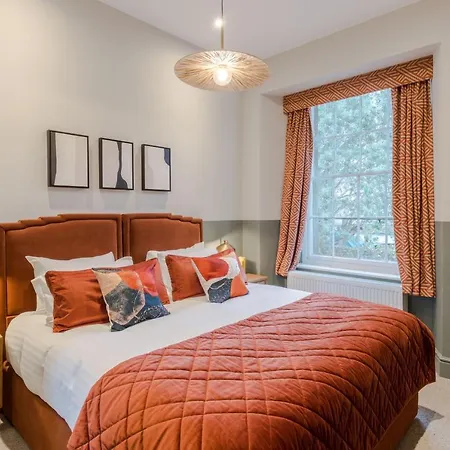 Redland Place - Your Apartmán *