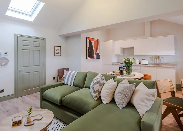 Redland Place - Your Apartman