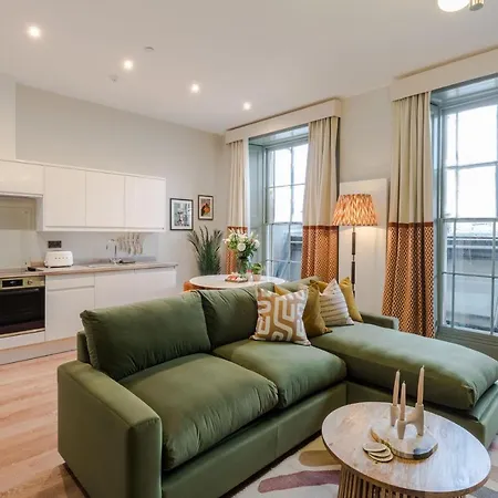 Redland Place - Your Apartman