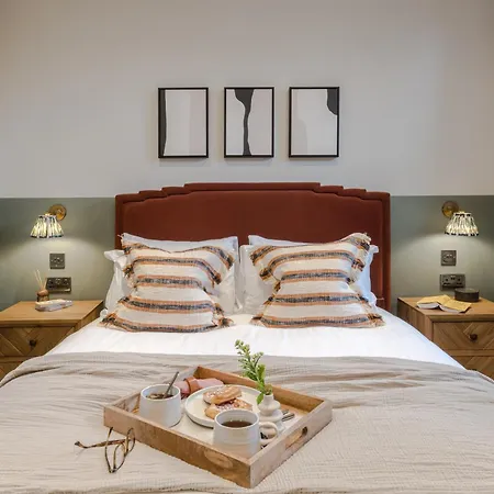 Redland Place - Your Apartman *