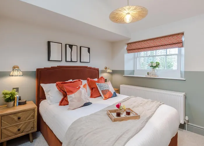 Redland Place - Your *