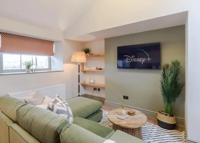 Redland Place - Your Apartmán