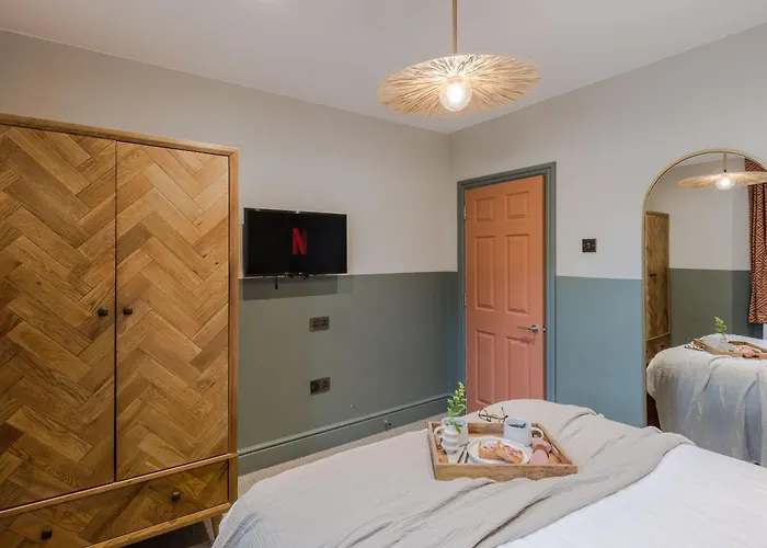 Redland Place - Your Apartmán *